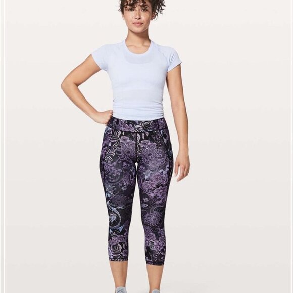 Lululemon Time To Sweat Crop Memoir Multi Purple Athletic Yoga Run leggings 4 - Picture 1 of 3